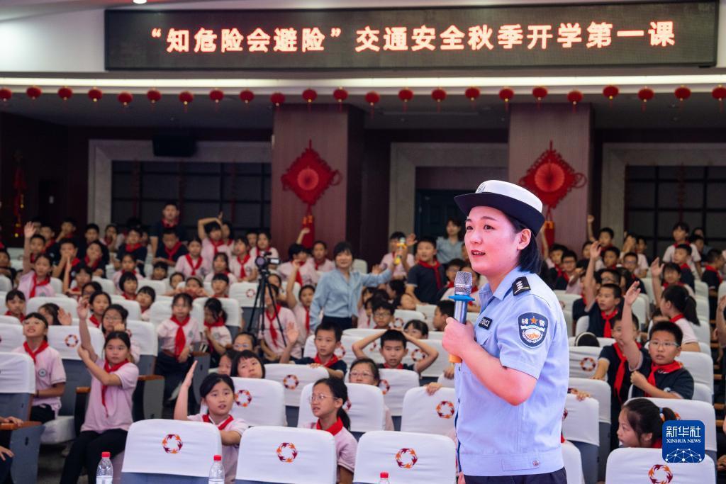 新濠汇影娱乐网址